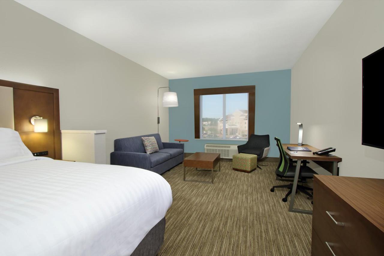 King Suite with Sofa Bed