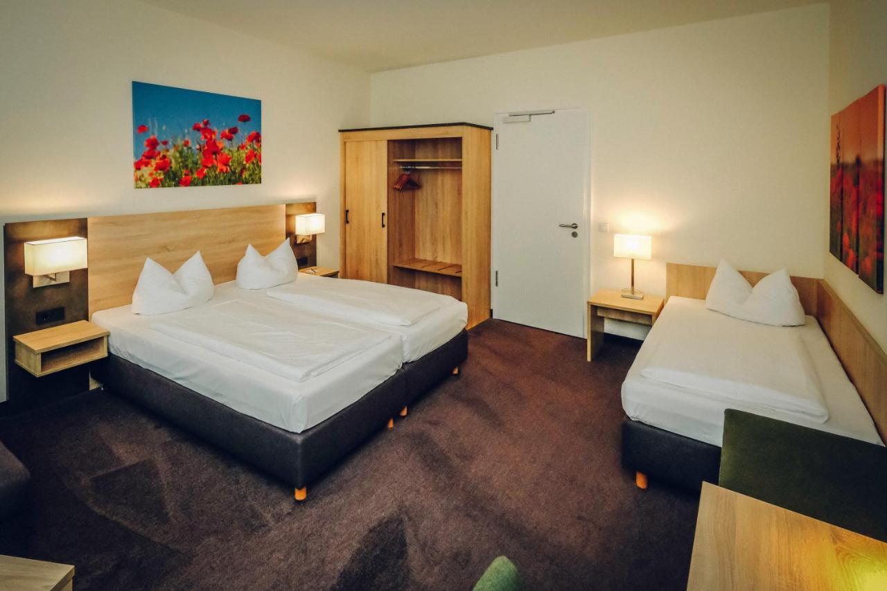 Dreibettzimmer