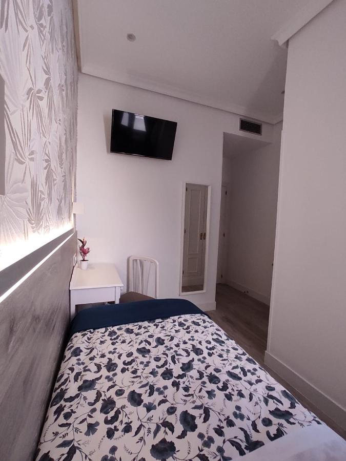 Quarto Individual com Varanda
