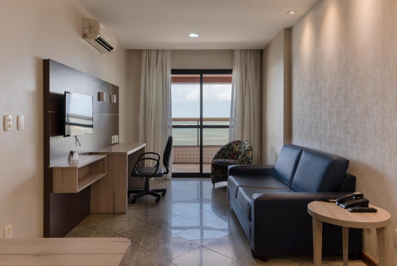 Suíte Deluxe com 2 Camas de Solteiro e Vista do Mar