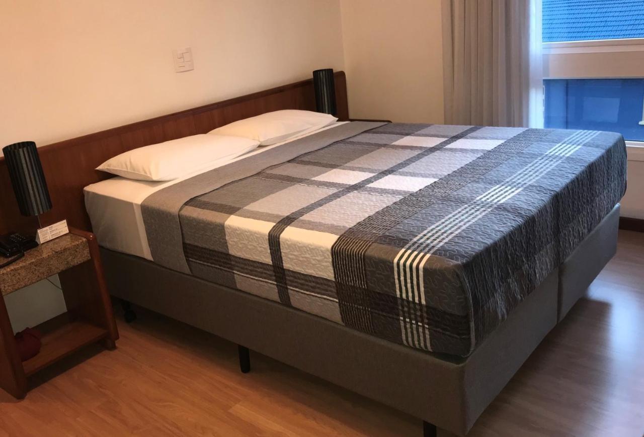Quarto Duplo Standard