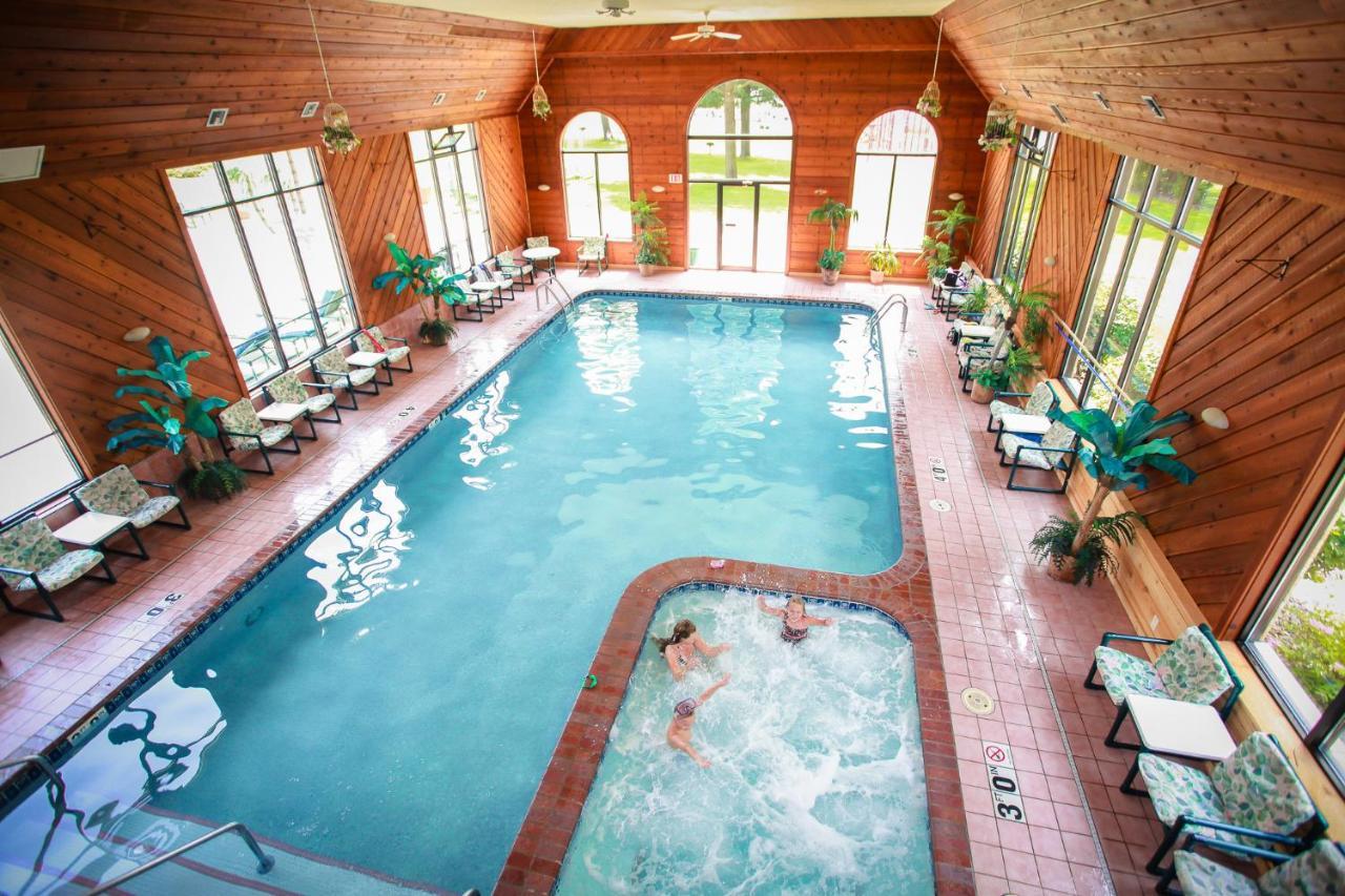 Jacuzzi King Room with Balcony