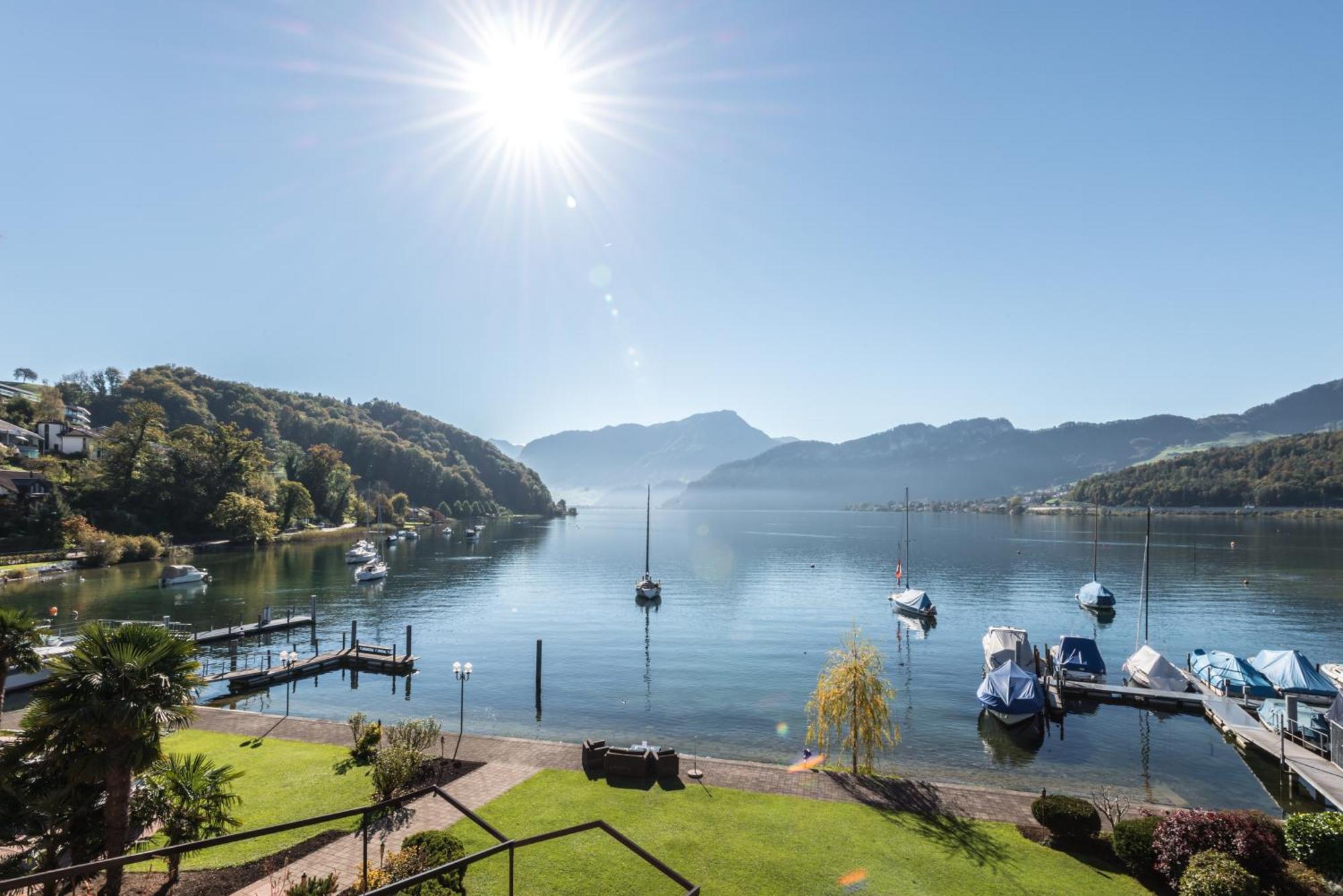 Zimmer mit Seeblick