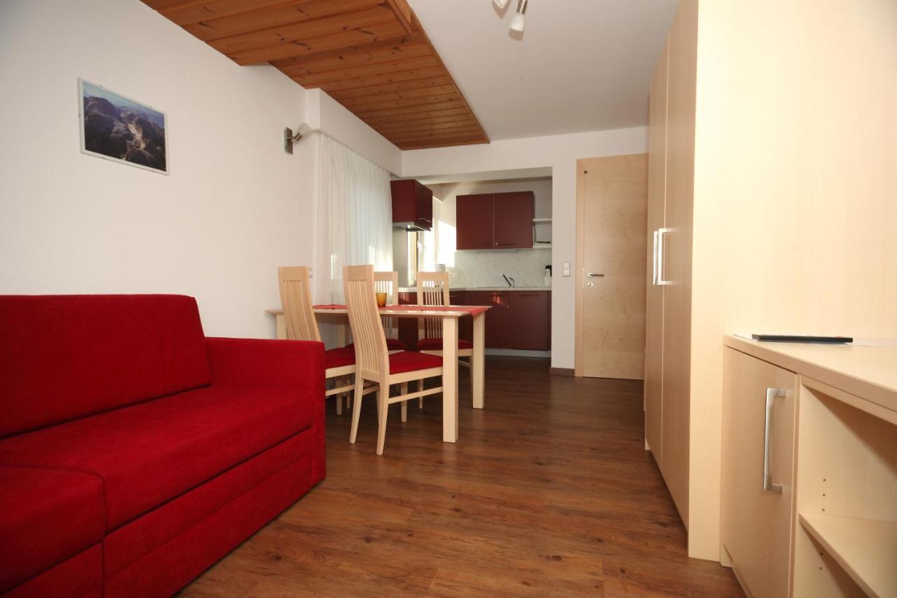 Apartment mit Terrasse