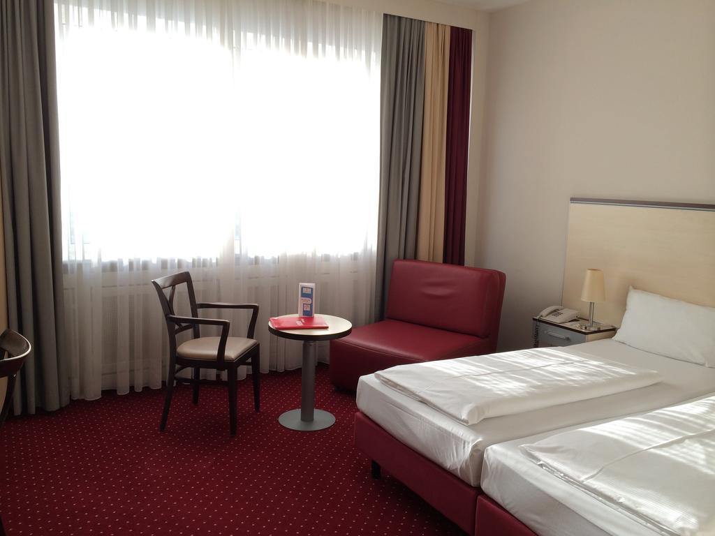 Double Room with Sofa Bed,686650098:JPEG