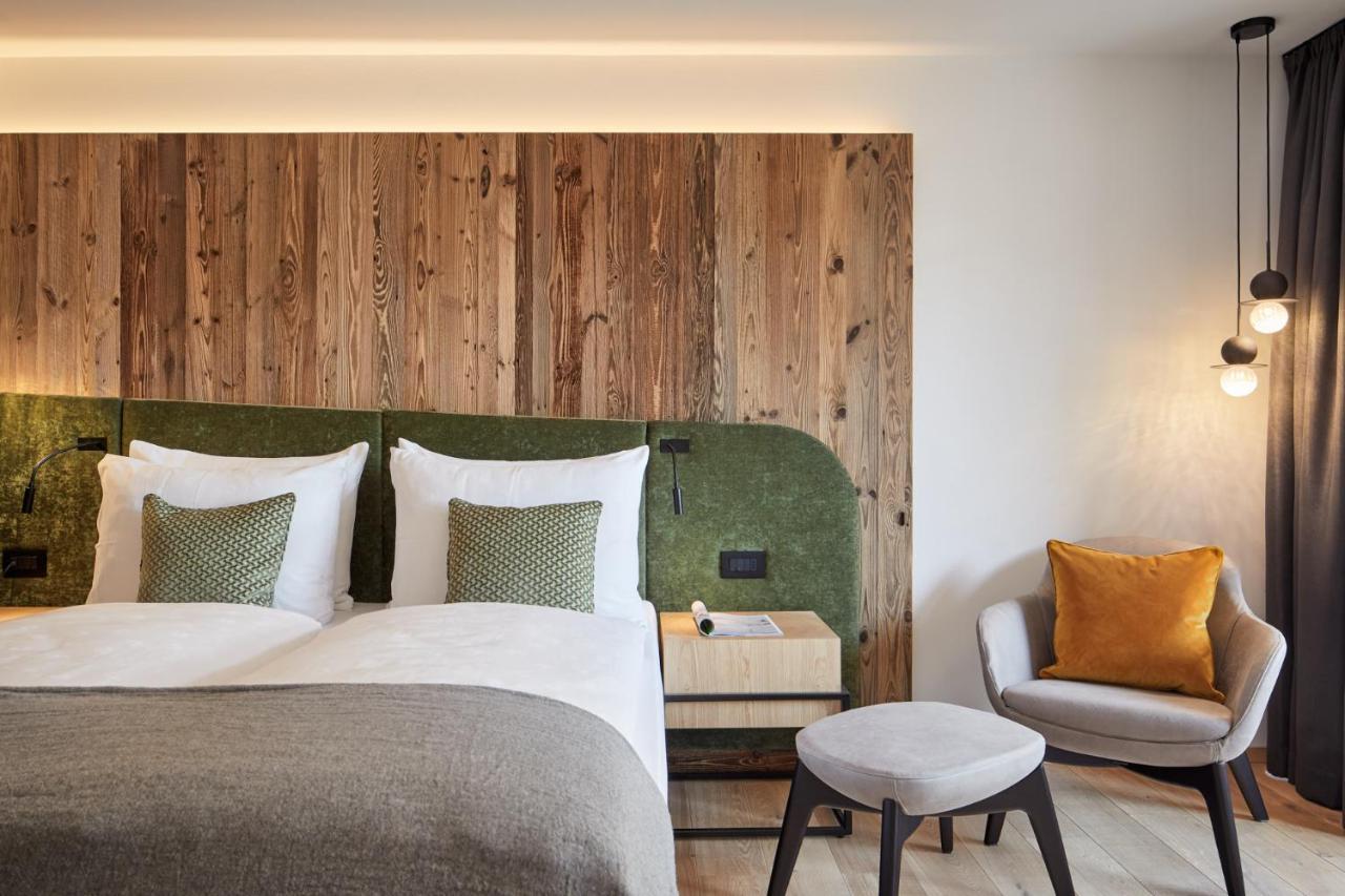 Superior Double Room,1274928013:JPEG