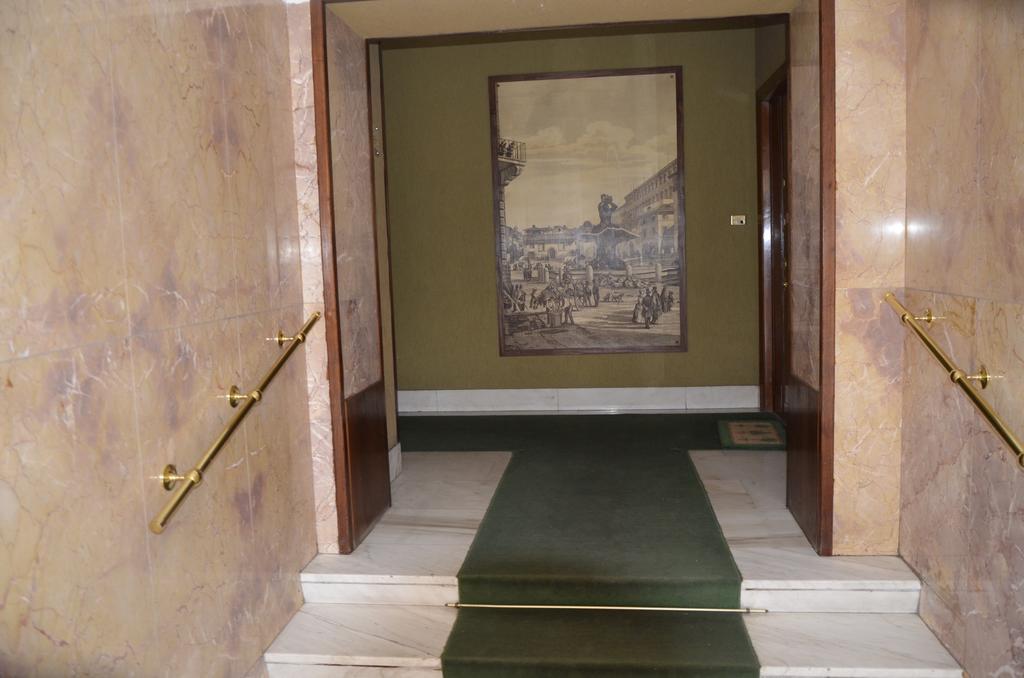 Driepersoonskamer met Eigen Externe Badkamer