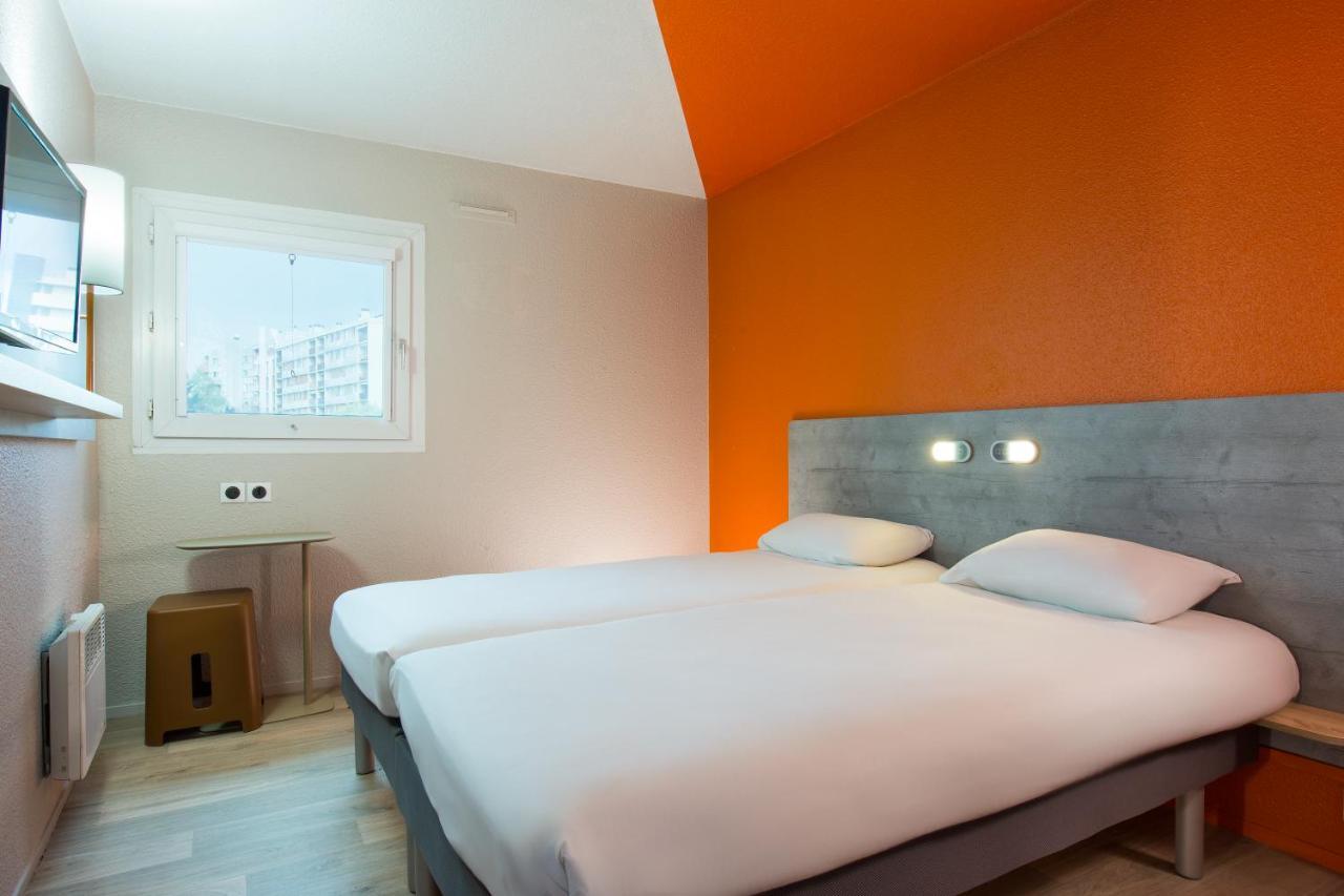 Chambre avec 2 Lits Séparés