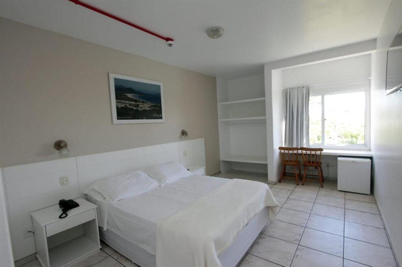 Quarto Standard com Cama de Casal ou 2 de Solteiro