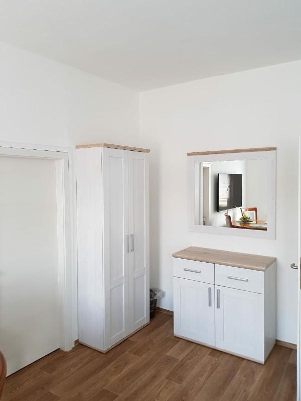 Dreibettzimmer mit eigenem externen Bad