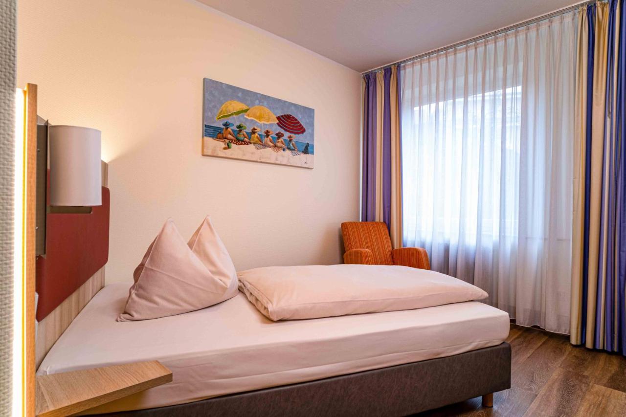 Standard Single Room with Air conditioning,1080457783:JPEG