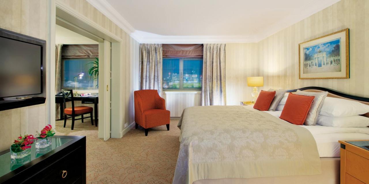 Suite met 1 Slaapkamer, Kingsize Bed en Uitzicht op het Park