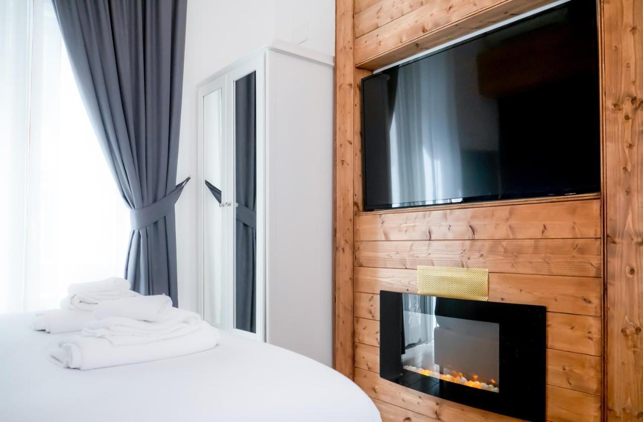 Superior Double Room with Balcony - Dependance