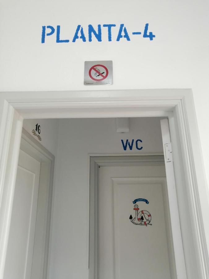 Familienzimmer mit Gemeinschaftsbad