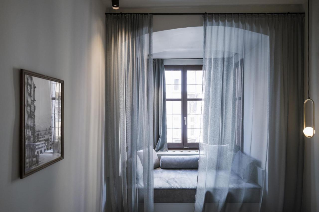 Medium Tweepersoonskamer - Uitzicht op Huis met het Gouden Dak