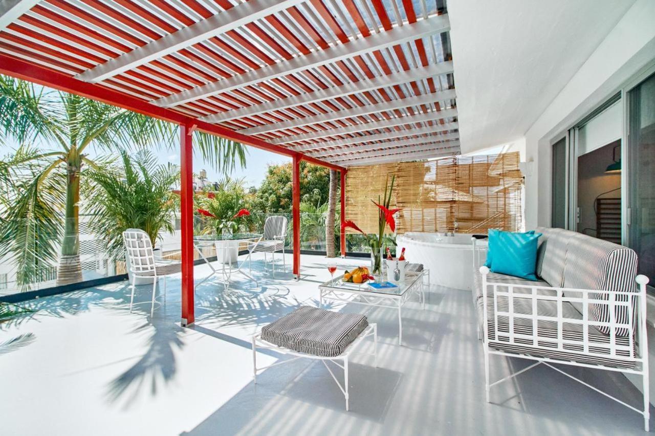 Quarto Duplo com Banheira de Hidromassagem