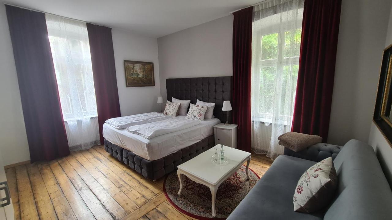 Double Room,1112124252:JPEG