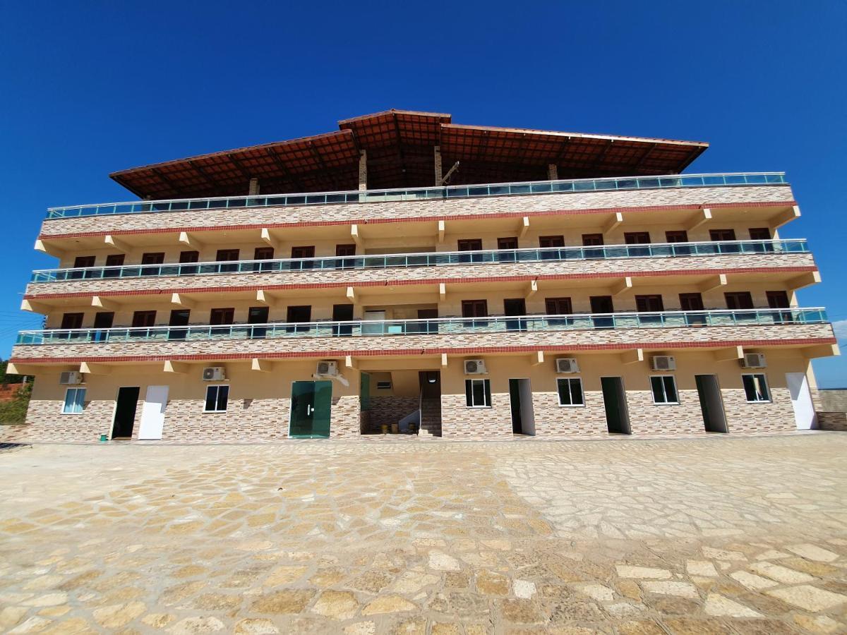 Quarto Triplo Básico