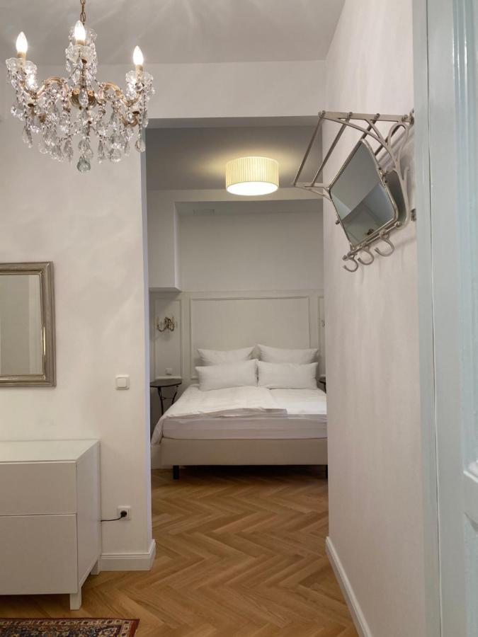 Deluxe Studio met Queensize Bed