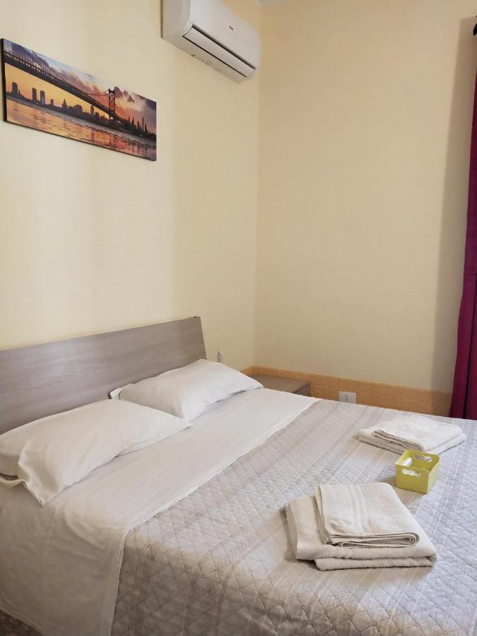 Camera Familiare con Bagno Privato