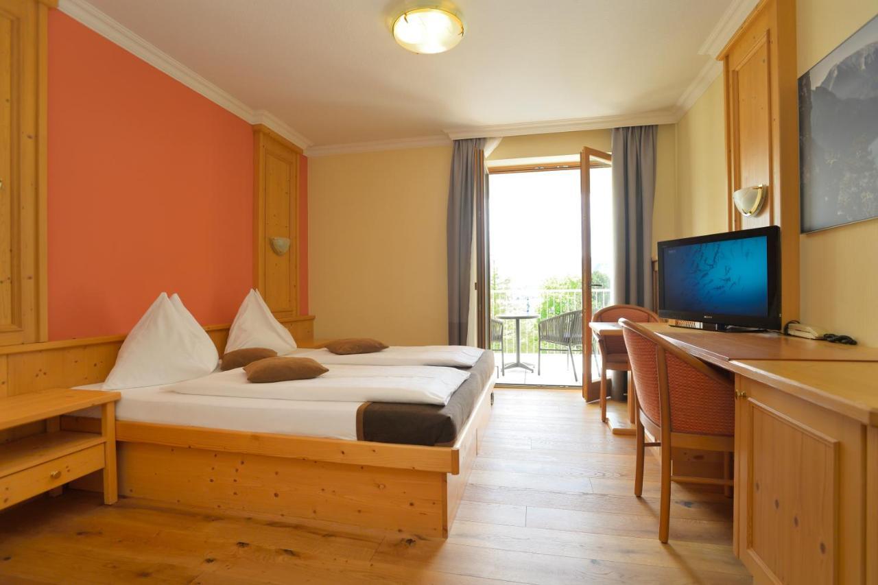 Double Room with Lake View,154266773:JPEG