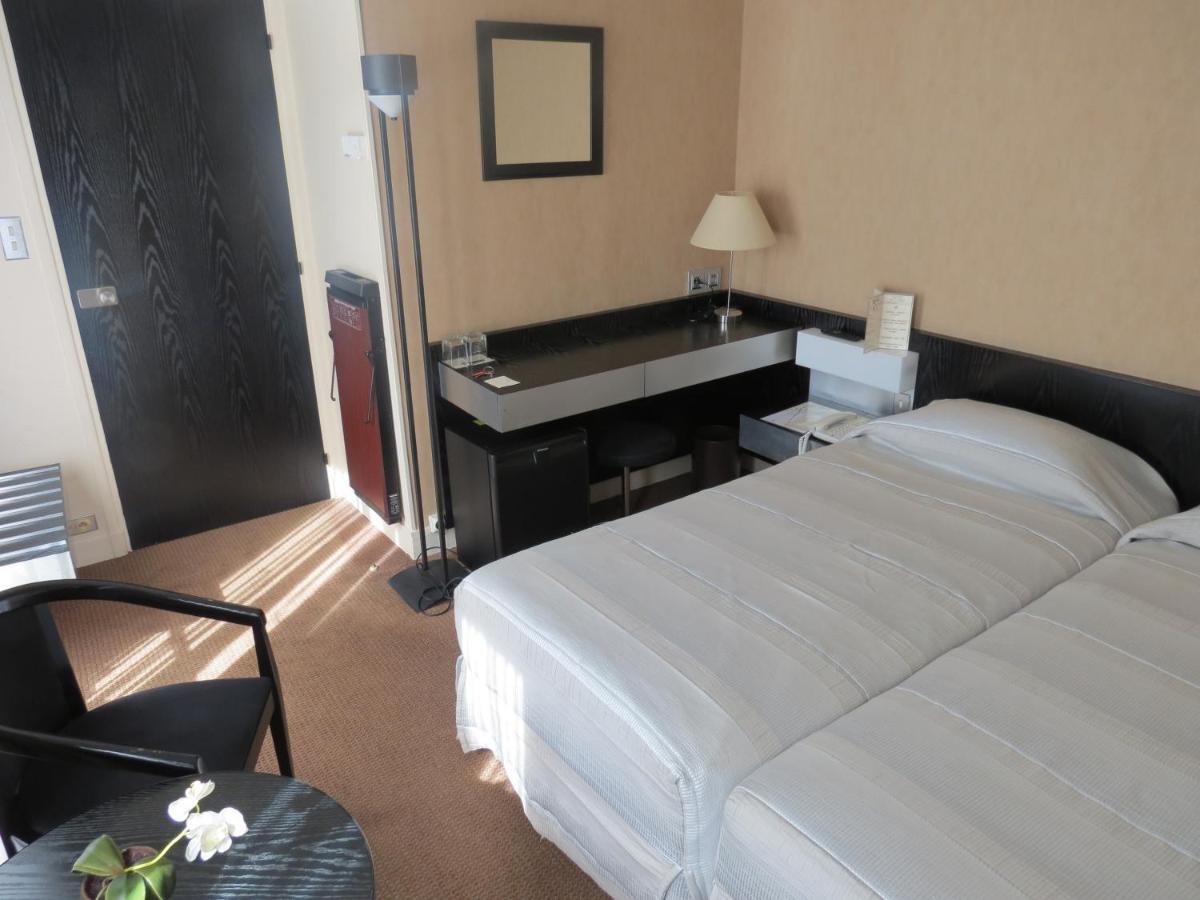 Quarto Superior com 2 Camas de Solteiro