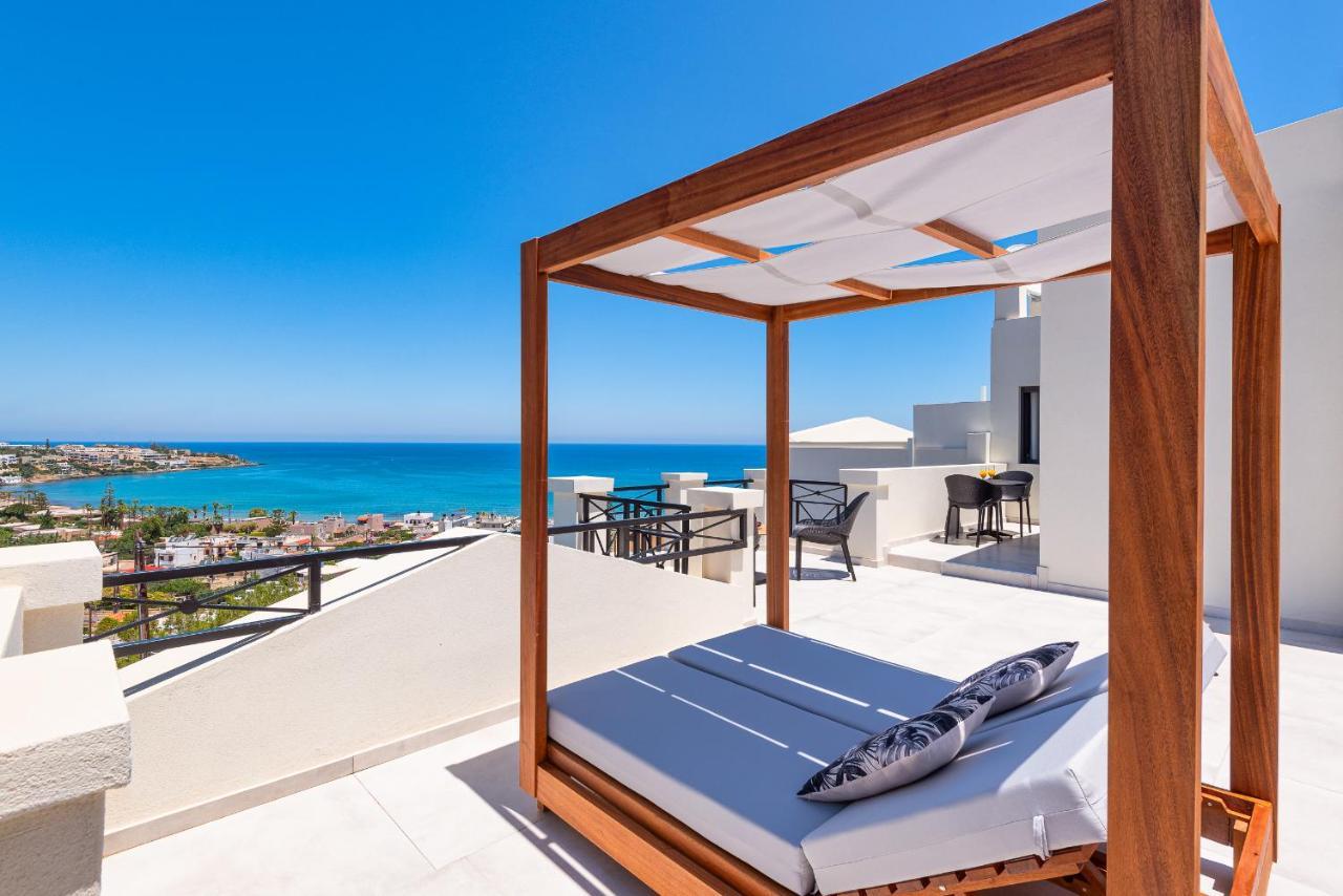 Suite met Kingsize Bed en Uitzicht op Zee
