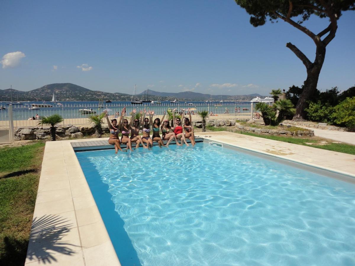 Chambre Double ou Lits Jumeaux Deluxe - Vue sur Piscine