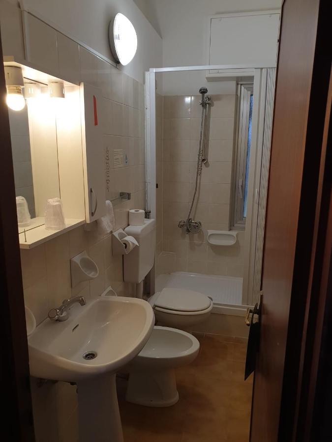 One-Bedroom Apartment,1242151657:JPEG