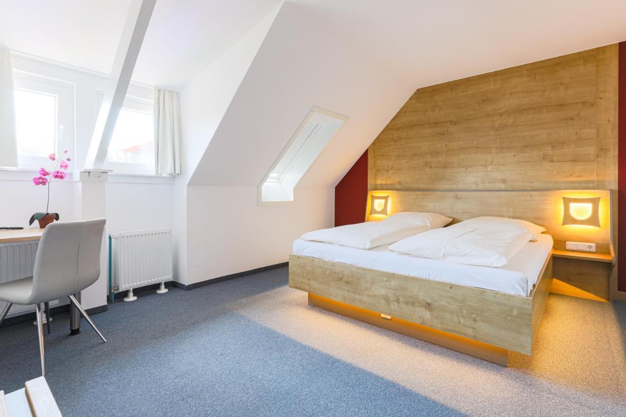 Doppelzimmer mit Balkon