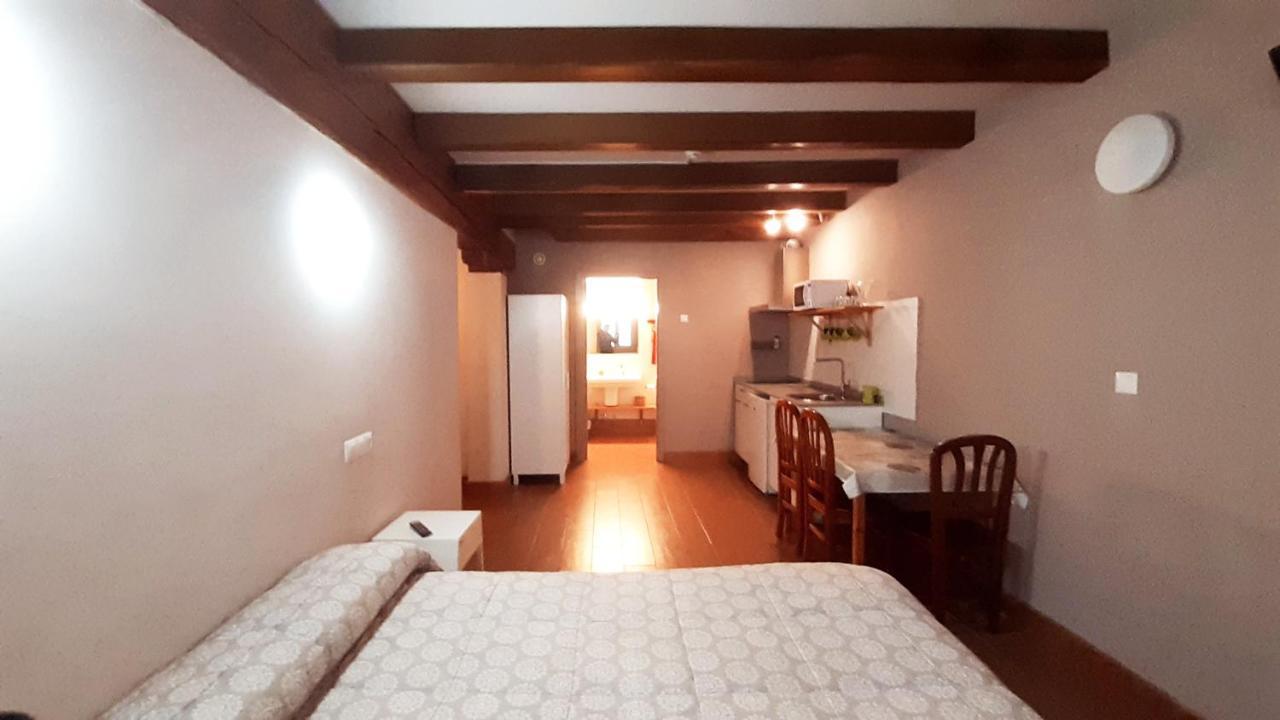 One-Bedroom Apartment,1588243585:JPEG
