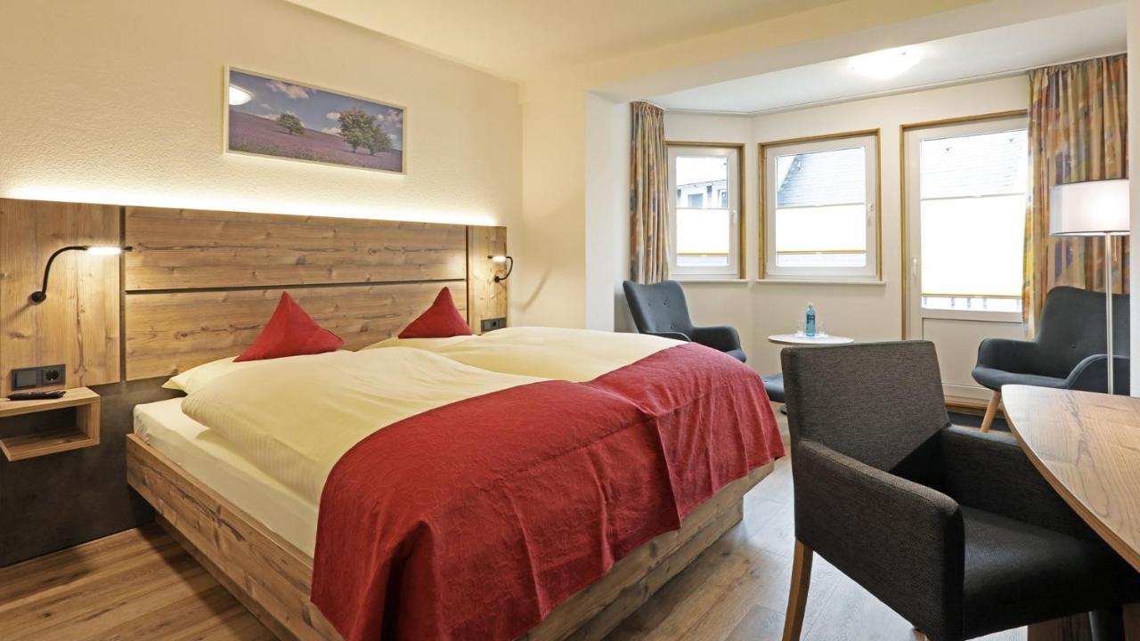 Doppelzimmer mit Balkon