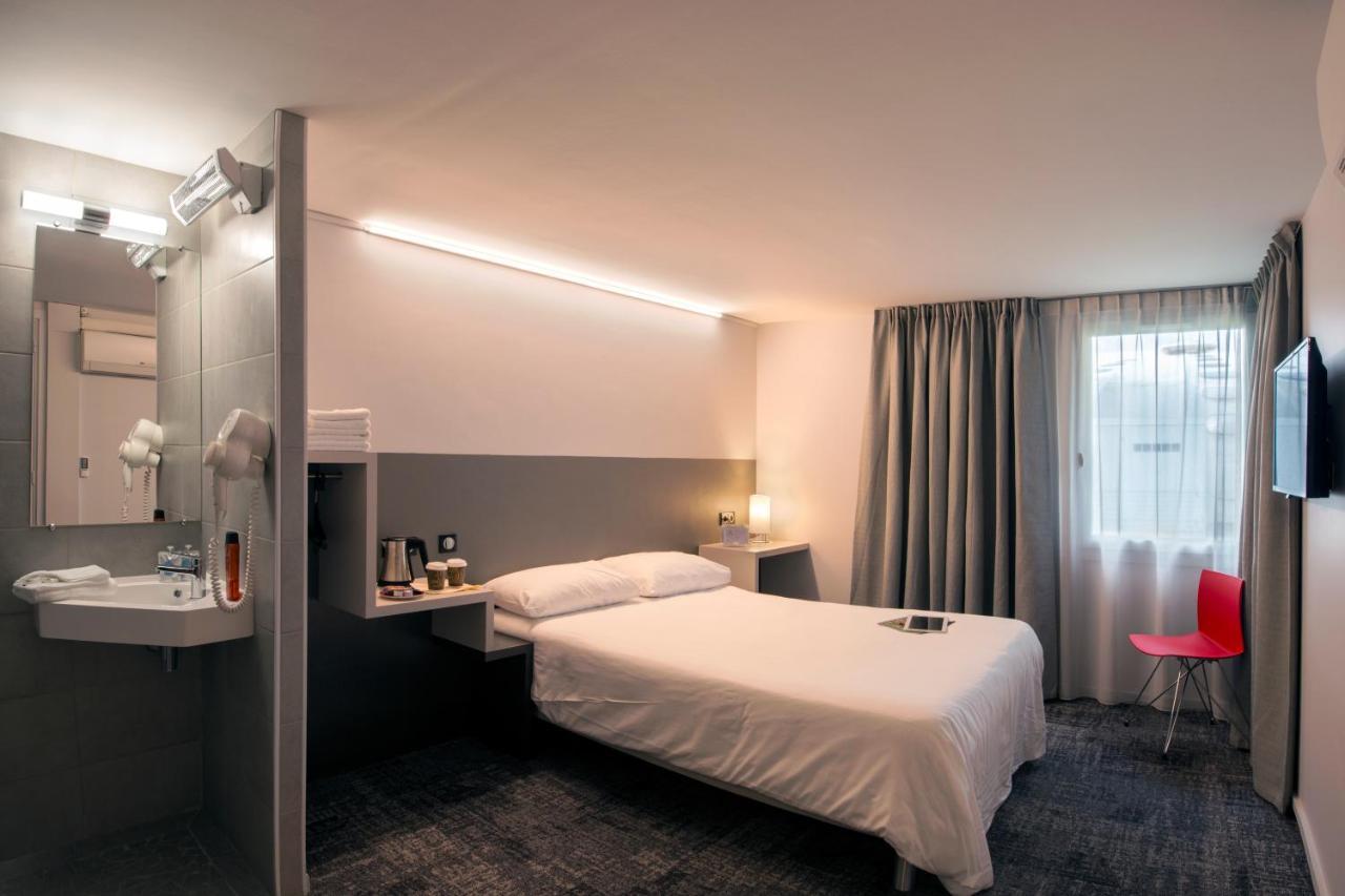 Chambre Double - Accessible aux Personnes à Mobilité Réduite