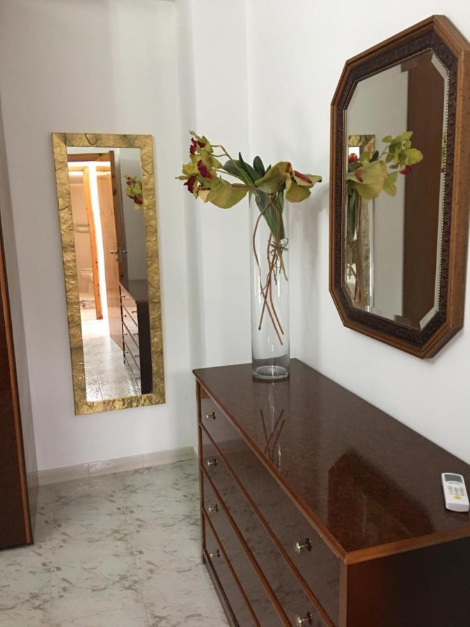 Appartamento con 2 Camere da Letto, Balcone e Terrazza