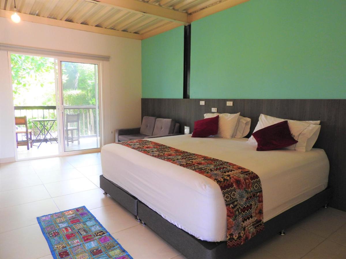 Suite Júnior com Varanda