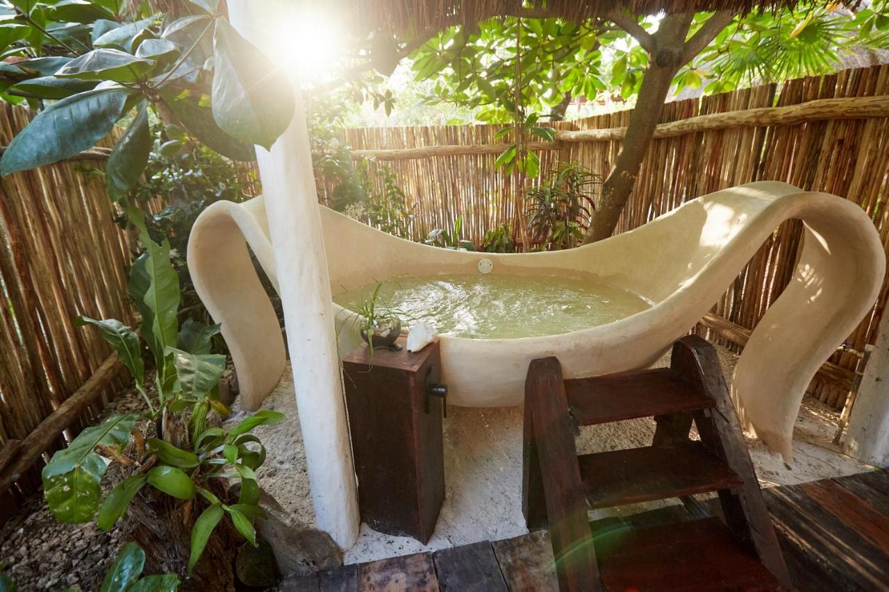 Suite with Hot Tub and Jungle View