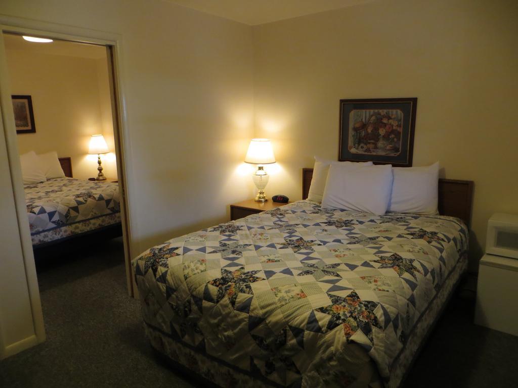 Two-Bedroom Suite