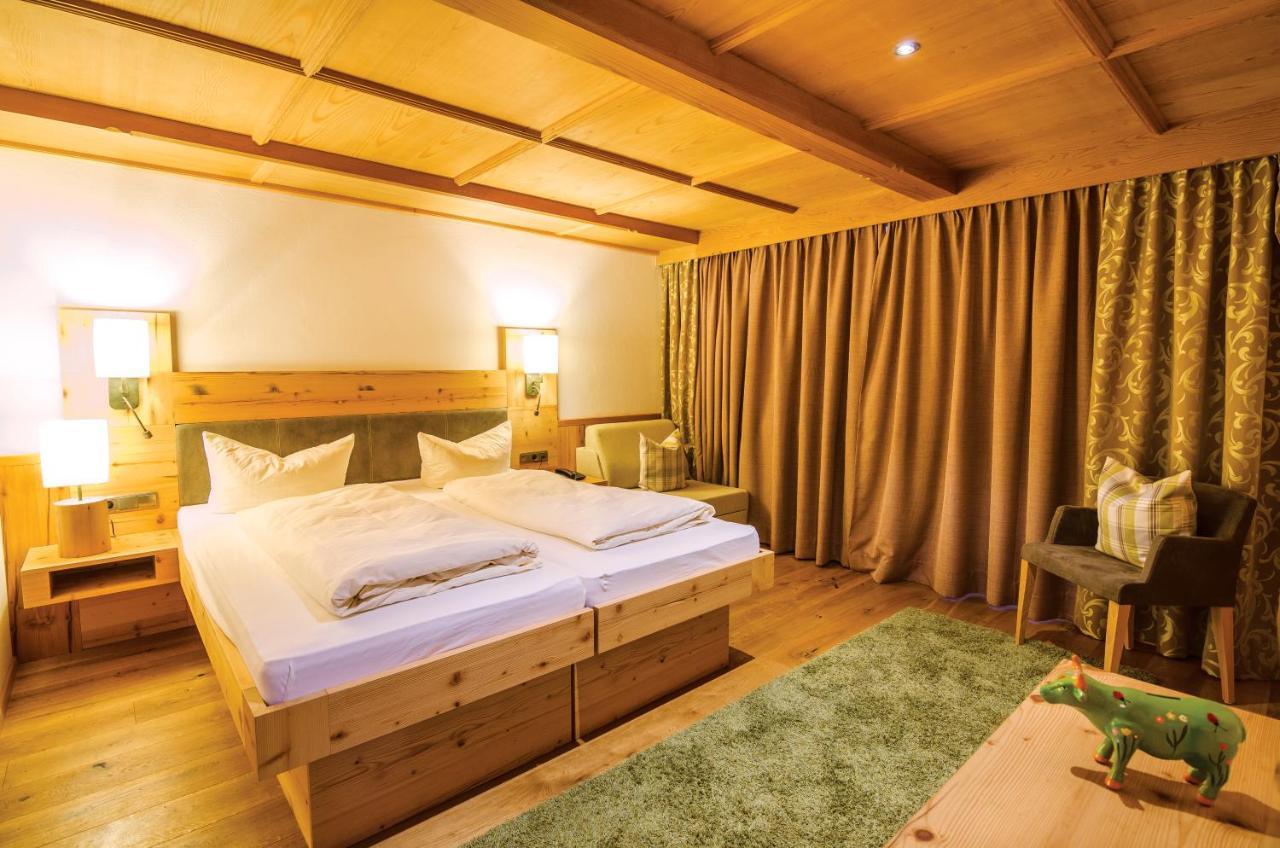 Superior Double Room,1742631103:JPEG