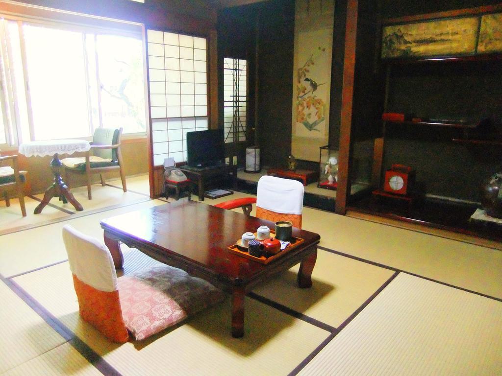 Chambre Style Japonais avec Salle de Bains Privative