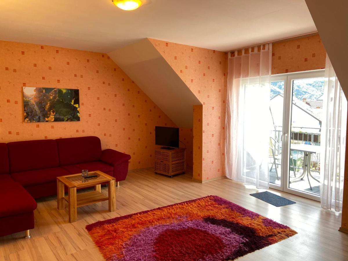 One-Bedroom Apartment Balcony,1149324877:JPEG