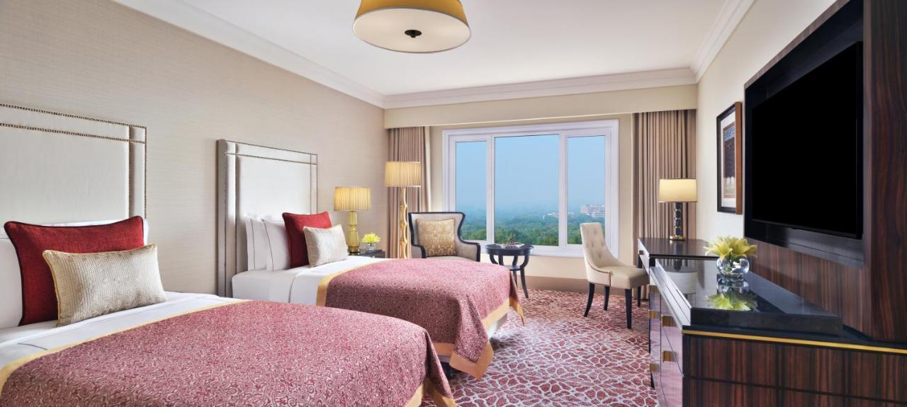 Luxury Room City View Twin
