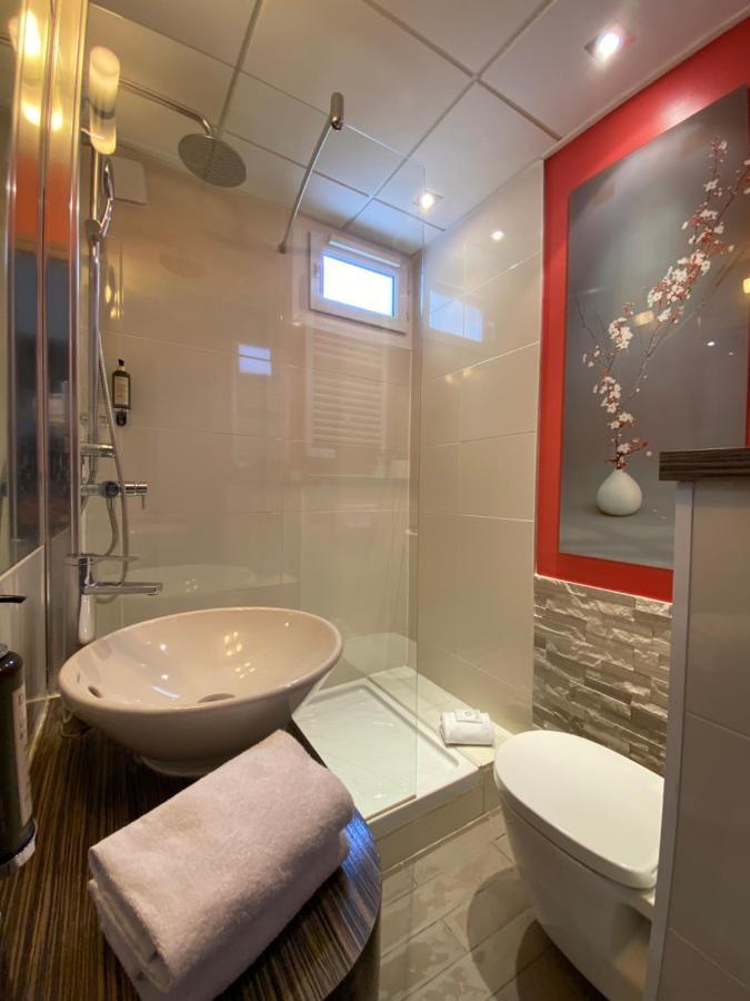 Chambre Queen Classique - Non-Fumeurs