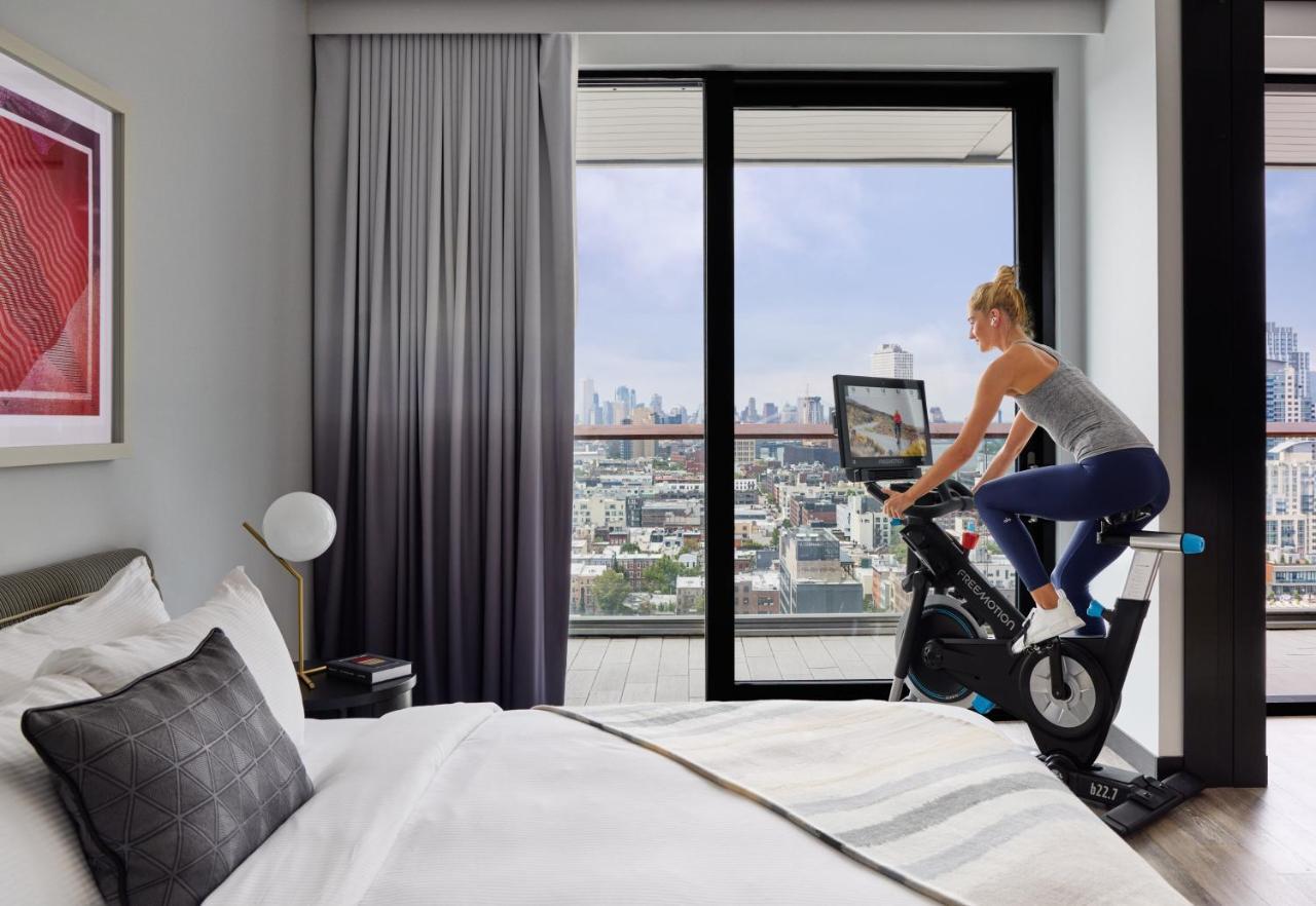 King - One Bedroom Suite w. Balcony