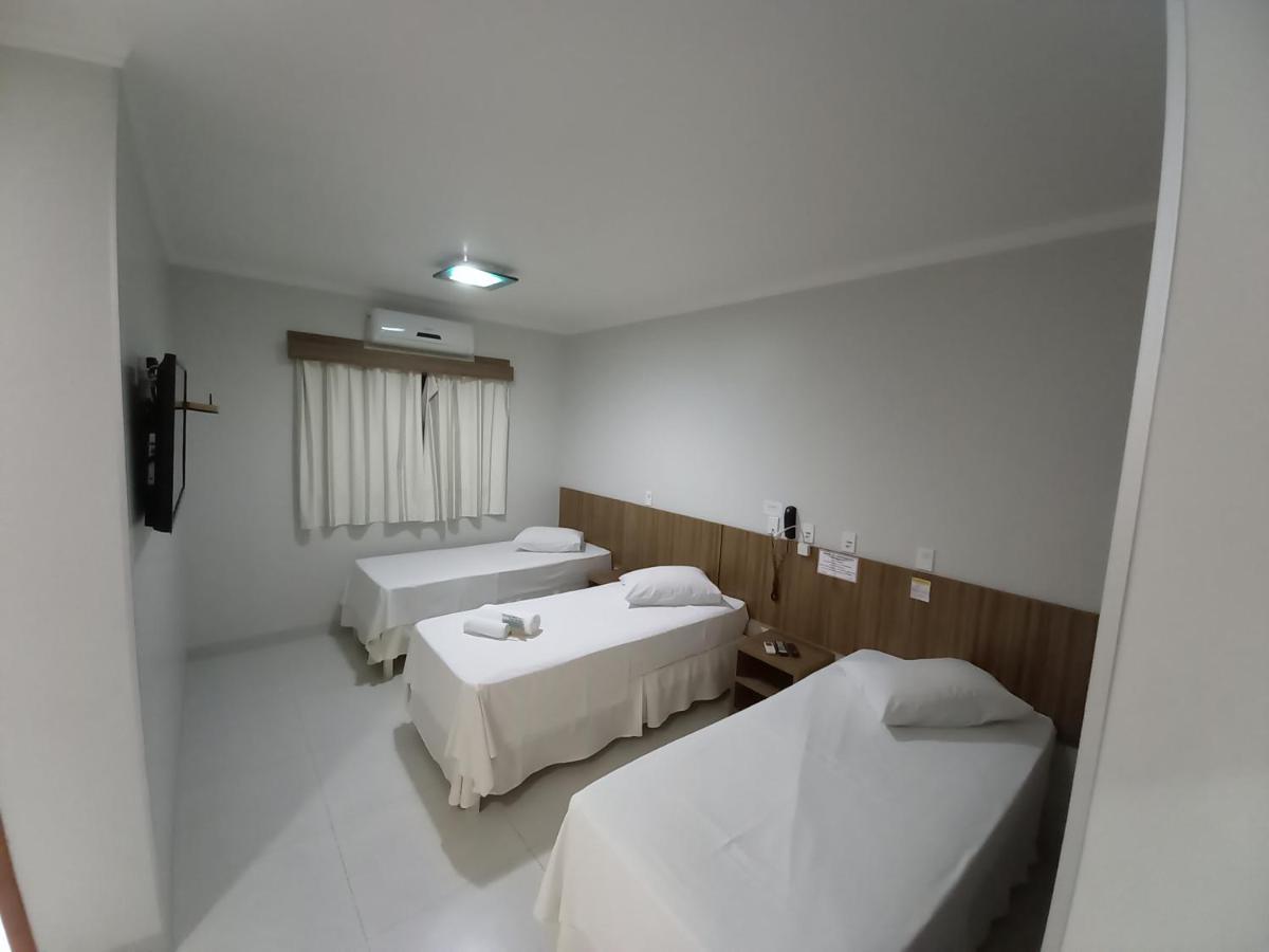 TRIPLO SOLTEIRO- LUXO COM FRIGOBAR