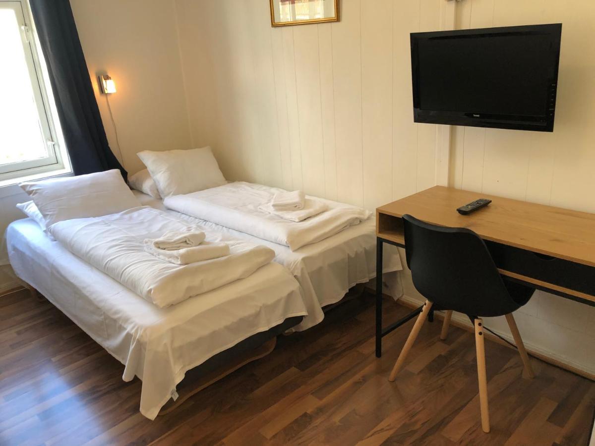 Chambre Double ou Lits Jumeaux avec Salle de Bains Commune