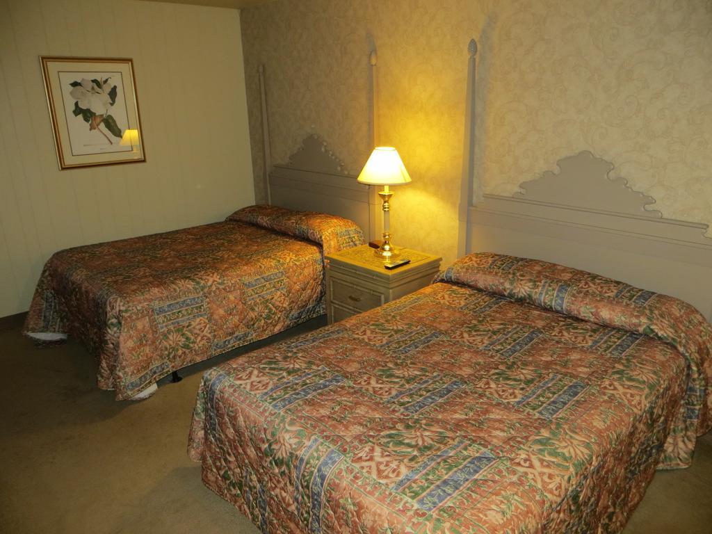 Deluxe Doppelzimmer mit 2 Doppelbetten