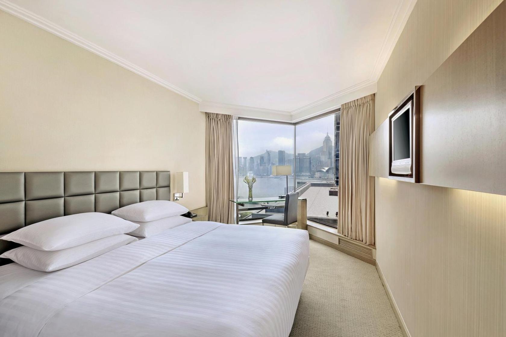 Chambre Lit Queen-Size ou Lits Jumeaux - Vue Latérale sur Port