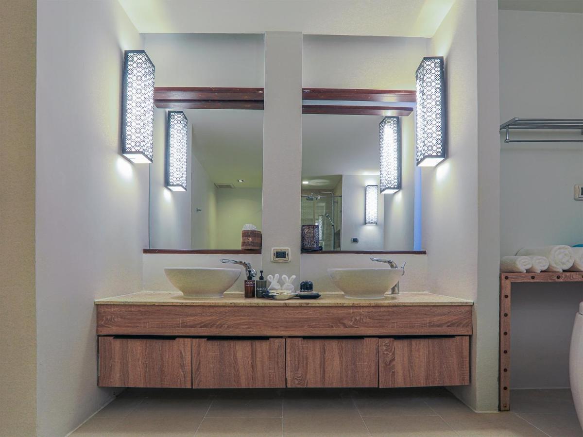 Chambre Double Deluxe - Vue sur Piscine