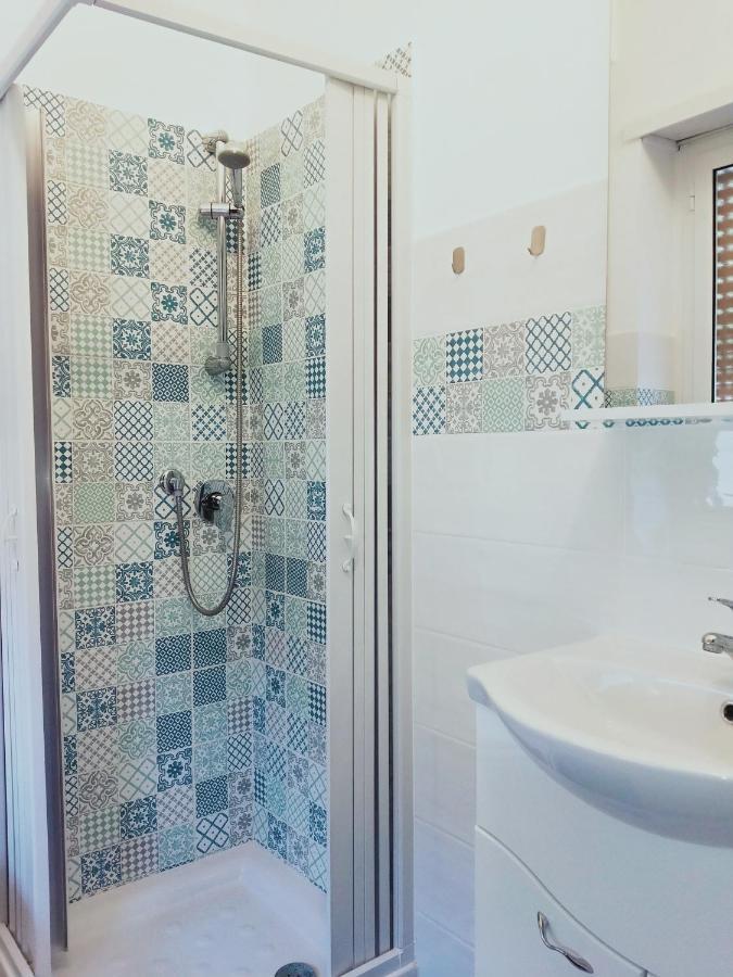 Camera Singola Standard con Bagno in Comune