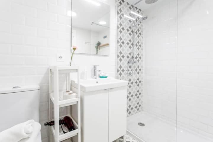Quarto Duplo com Casa de Banho Privativa